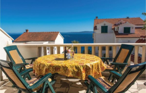 1 Bedroom Beautiful Apartment In Okrug Gornji